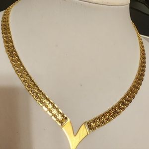 Vintage Napier Gold Tone Stainless Steal Herringbone Diamond Cut V choker